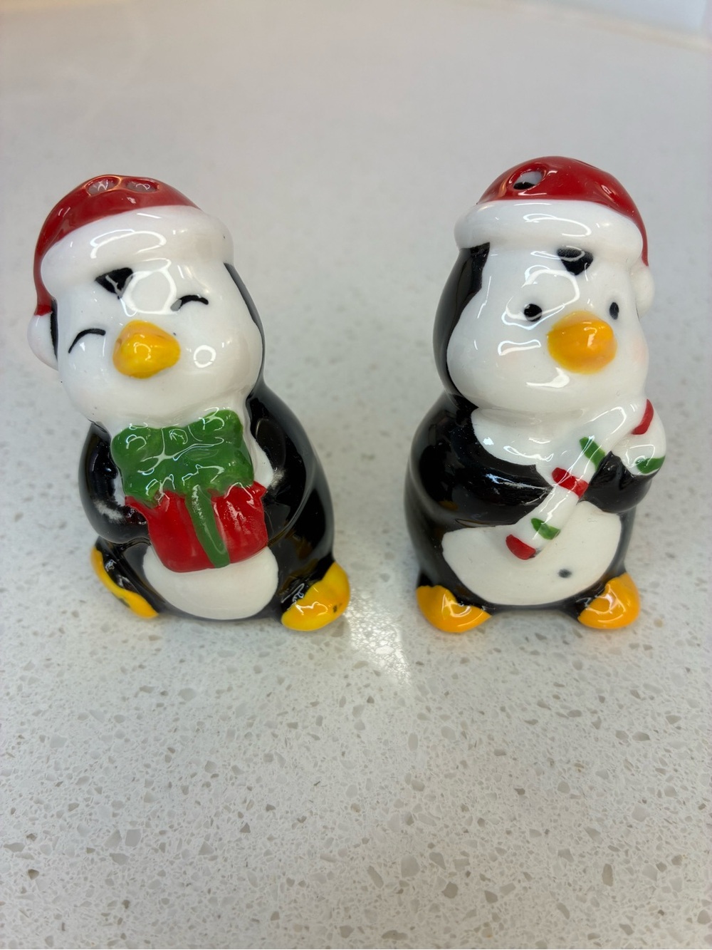 Cracker Barrel Christmas Penguins Mini Salt & Pepper Shakers Ceramic 2024
